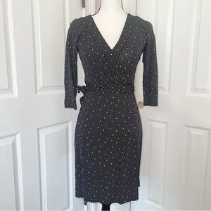 Ann Taylor Petite black and white vneck, 3/4 sleeve, wrap dress w/belt, sz 00P